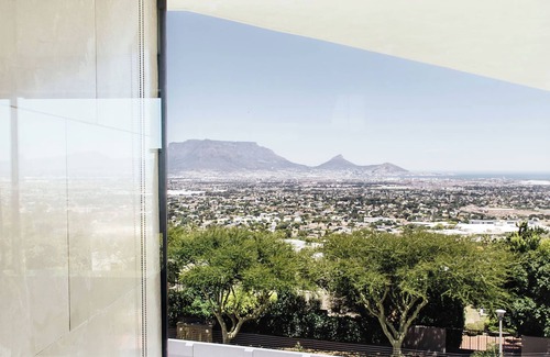 Trawal House | Panoramic Ocean & Mountain views, Luxurious Design 4-bedroom House with pvt Pool