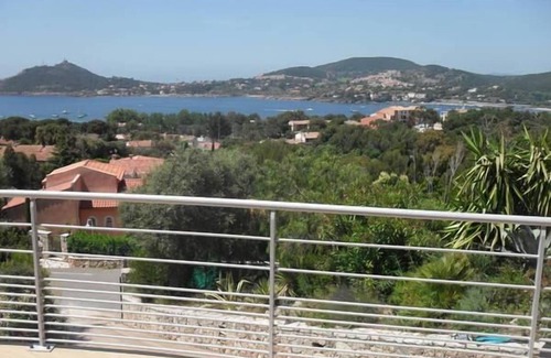 Saint-Raphael Villa | Panoramic ocean view at the foot of the Esterel Massif