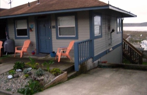 Dillon Beach Cottage | Panoramic Ocean View-3 Min Walk To Beach