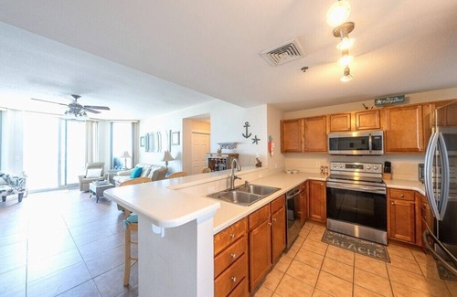 Pensacola Beach Condo | Panoramic ocean views and watch the dolphins play from your private balcony. nn