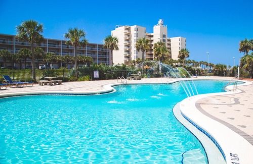 Pensacola Beach Condo | Panoramic ocean views and watch the dolphins play from your private balcony. nn