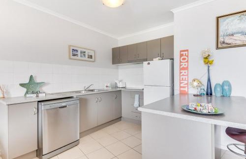 Yeppoon Apartment | Panoramic Ocean View CBD Appartment