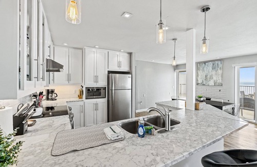 Rio del Mar House | Panoramic Ocean Views!