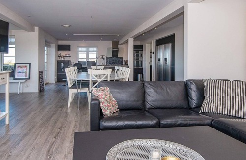 Ranum House | Panoramic Retreat with Spa