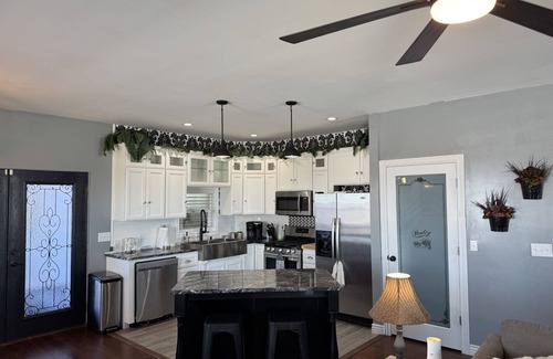 Idaho Falls House | Panoramic Rustic Retreat ~ 3-Bedrooms ~ 2-Full Baths 10 minutes from Idaho Falls