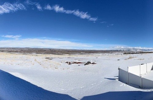 Idaho Falls House | Panoramic Rustic Retreat ~ 3-Bedrooms ~ 2-Full Baths 10 minutes from Idaho Falls