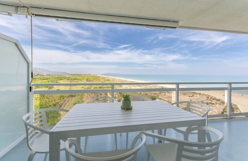 Grau i Platja Apartment | Panoramic Sea Views. Family Getaway To The Beach!