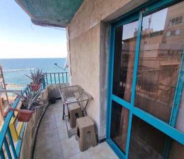 Al-Muntazah Apartment | Panoramic Sea View ZAMZM Flat miami FAMILY ONLY شقة فندقية زمزم بانورما بشاطئ ميامي - الاسكندرية صف اول مباشر علي بحر - عائلات فقط