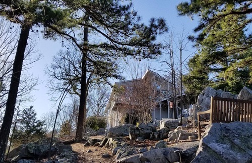 Hot Springs Village House | Panoramic Vistas Beautiful Contemporary Mountain Retreat for 1-8 Nature Lovers!