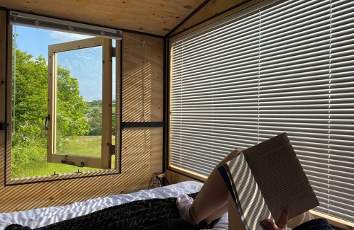 Bideford Cabin | Panoramic view pod in Woolsery
