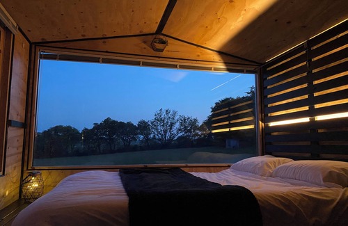 Bideford Cabin | Panoramic view pod in Woolsery
