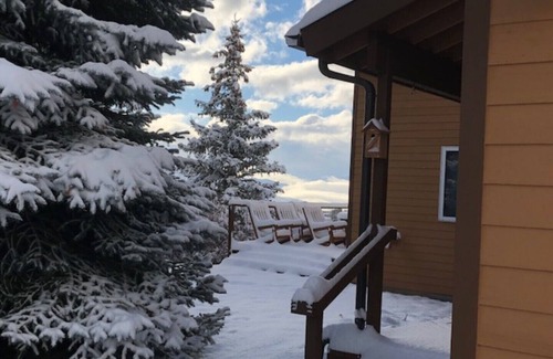 Missouri Heights House | Panoramic Views of Elk Range & Sopris Mountain + Hot Tub and Beautiful Views!