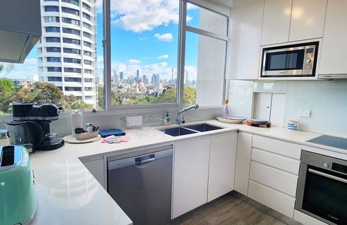 Double Bay Apartment | Panoramic Wraparound Harbour & City Views - 2 Bed, 2 Bath, Parking & Pool