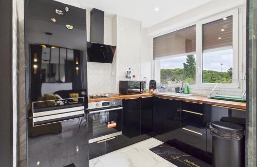 Saint-Maurice Apartment | Panoramique du Bois de Vincennes à Paris, avec balcon terrasse