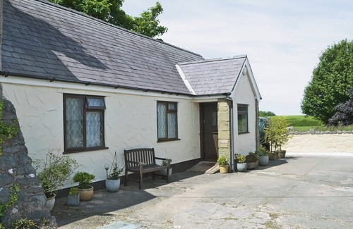 Axton Cottage | Pant Glas Mawr Axton