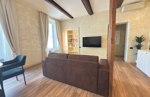 Rione III Colonna Apartment | Pantheon Urbes Collection