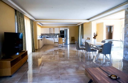 Dafnata Villa | Pantokratoras Villas - Monastiri Private Pool Gem