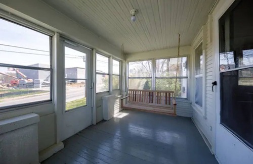 Columbia House | Pany's hop-skip-jump to campus - downtown-trails