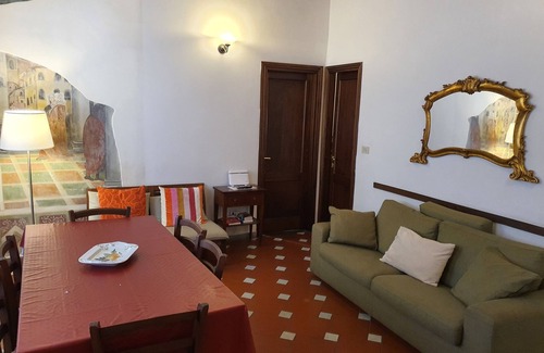 San Lorenzo Apartment | Panzani Rustico near the Duomo