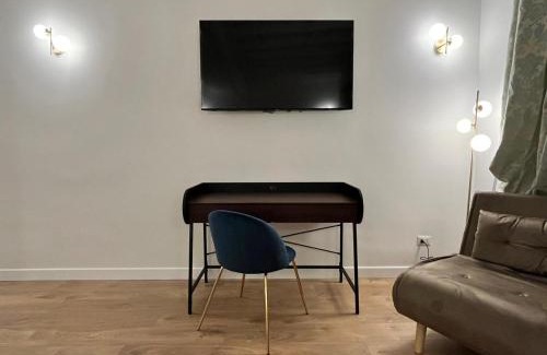 Rione V Ponte Apartment | Paolina Place