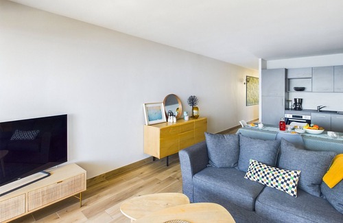 Concarneau Apartment | -PAOLO- BEAU T2, VUE MER ET PARKING