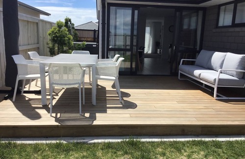 Papamoa Beach House | Papamoa Beach House - Sun, sand and surf