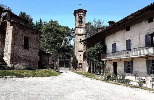 Brusasco Apartment | "Papaveri" Appartement