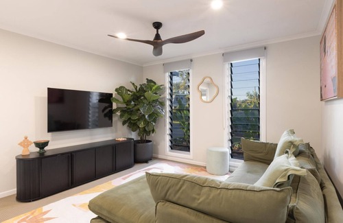 Angourie House | Paperbark Angourie Oasis