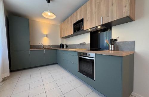Saint-Martin-de-Brethencourt Apartment | Papyrus - Village Center Apartment 4 Guests