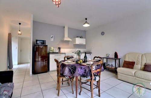 Saint-Aubin-du-Cormier House | Paquerette