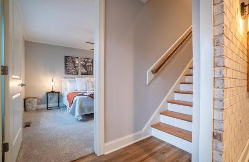 Helen Apartment | Par-Tee Haus II