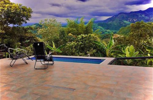 La Vega House | " Paraíso Privado en Sasaima " Finca Exclusiva Solo para Ti " Un lugar secreto para descansar con privacidad al 100