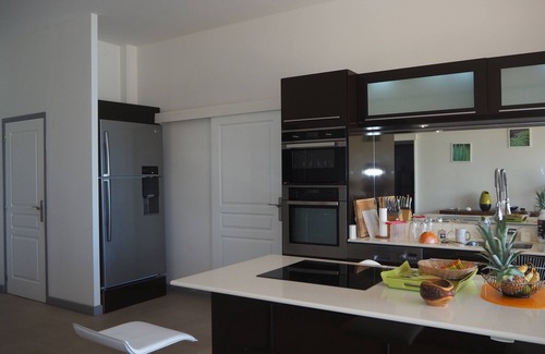 Anse des Rochers Apartment | Paradise Apartment with Sea View