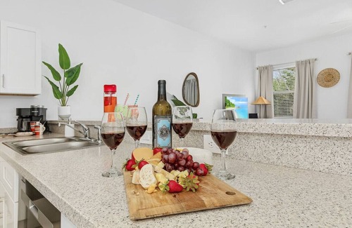 Iona House | Paradise at Hidden Palms Cove