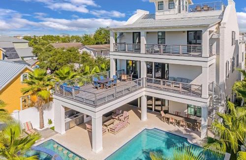 Crystal Beach House | Paradise at Park Row