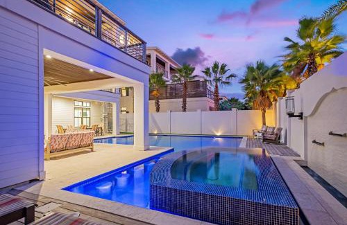 Crystal Beach House | Paradise at Park Row