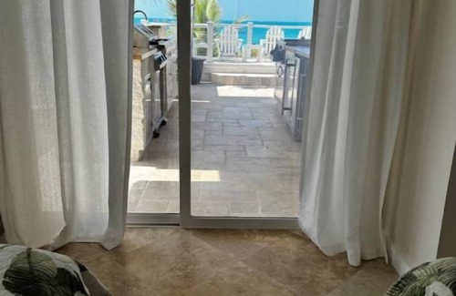 Spanish Wells House | Paradise at Sunset, Beach, Outdoor Bathtubs!