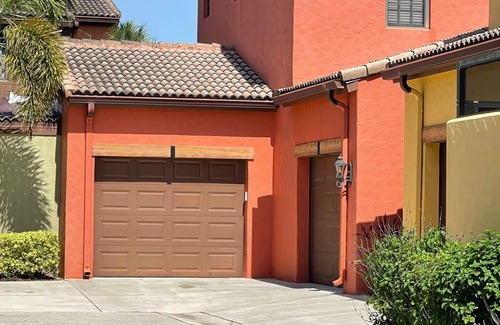 Biggar Condo | Paradise Awaits! Luxury Townhouse in Paseo-Resort Style Amenities!