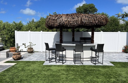 Sunshine Estates House | Paradise Awaits!