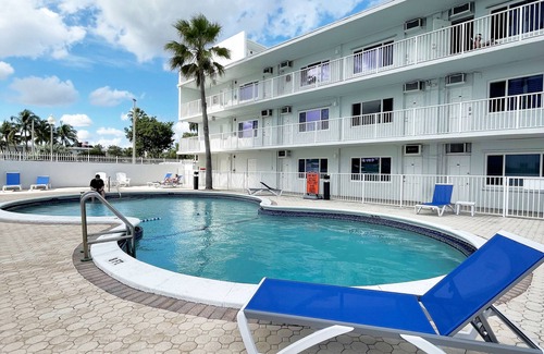 Lauderdale-by-the-Sea Condo | Paradise awaits you with Ocean View & Heated Pool!