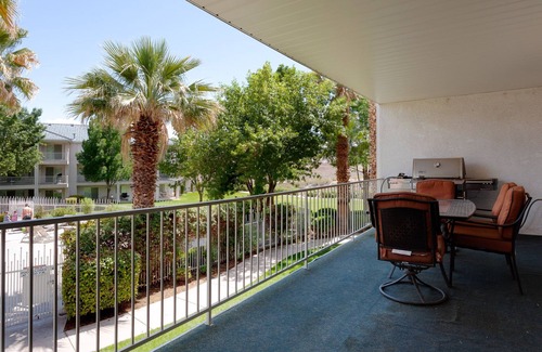 St. George Condo | Paradise Awaits You In This Beautiful Las Palmas Unit.