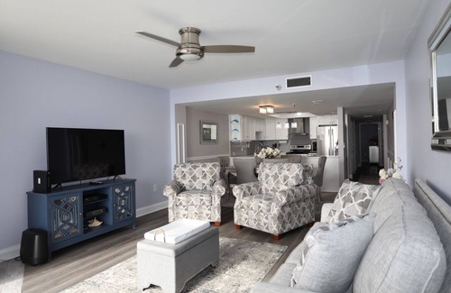 Madeira Beach Condo | Paradise awaits you!