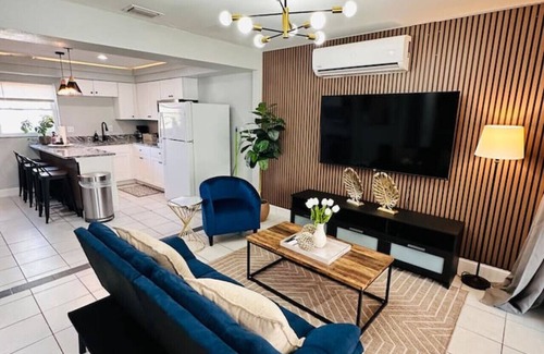Bay Crest Park Apartment | Paradise Beach Tampa #2