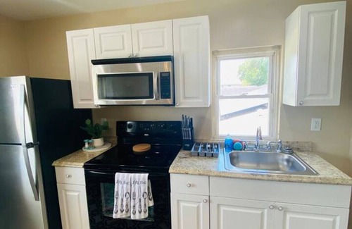 Bay Crest Park Apartment | Paradise Beach Tampa #4