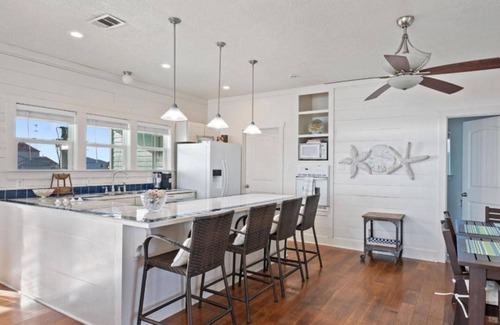 Port Bolivar House | Paradise | Beachfront | Firepit | Couples Retreat