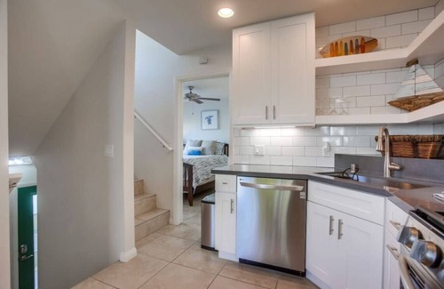 Mission Beach House | Paradise Combo on Ostend Ct.