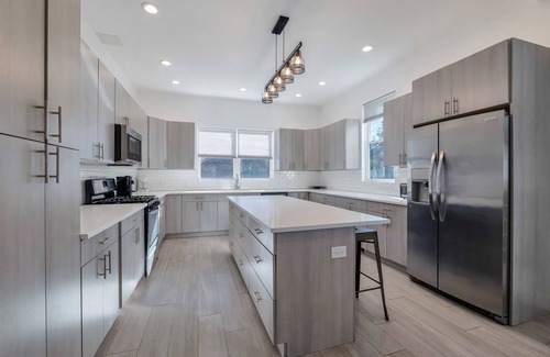 Long Beach House | Paradise Cove