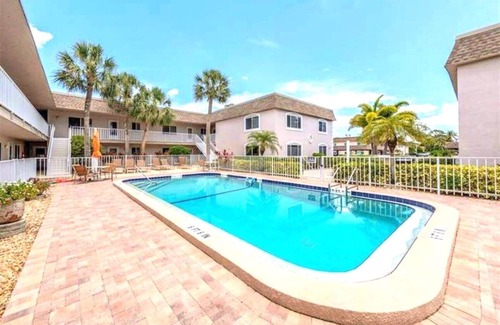 Golden Beach Condo | Paradise Found : Beach Front Condo w/Breathtaking Views!