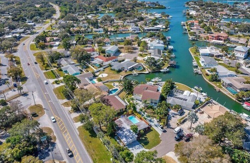 Anona House | Paradise Found: Beach House with Heated Pool