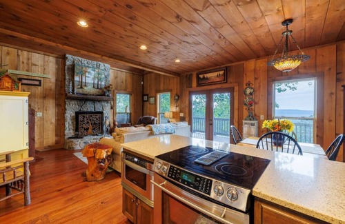 Mentone House | Paradise Found! Hot Tub l Mountain & Sunset View
